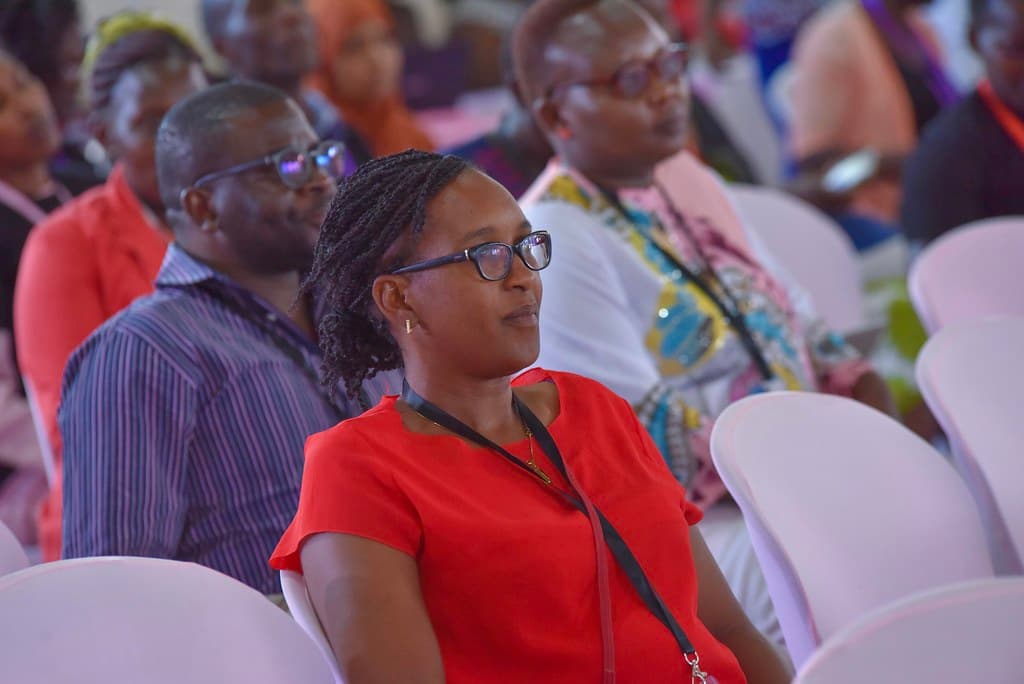 Participant engaged during an Uthabiti Africa learning forum